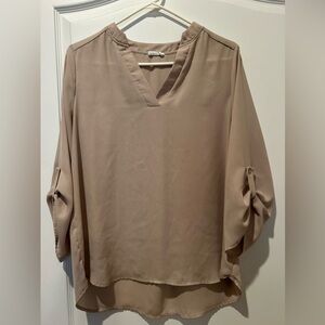 West K Women's Medium Tan V-Neck Blouse